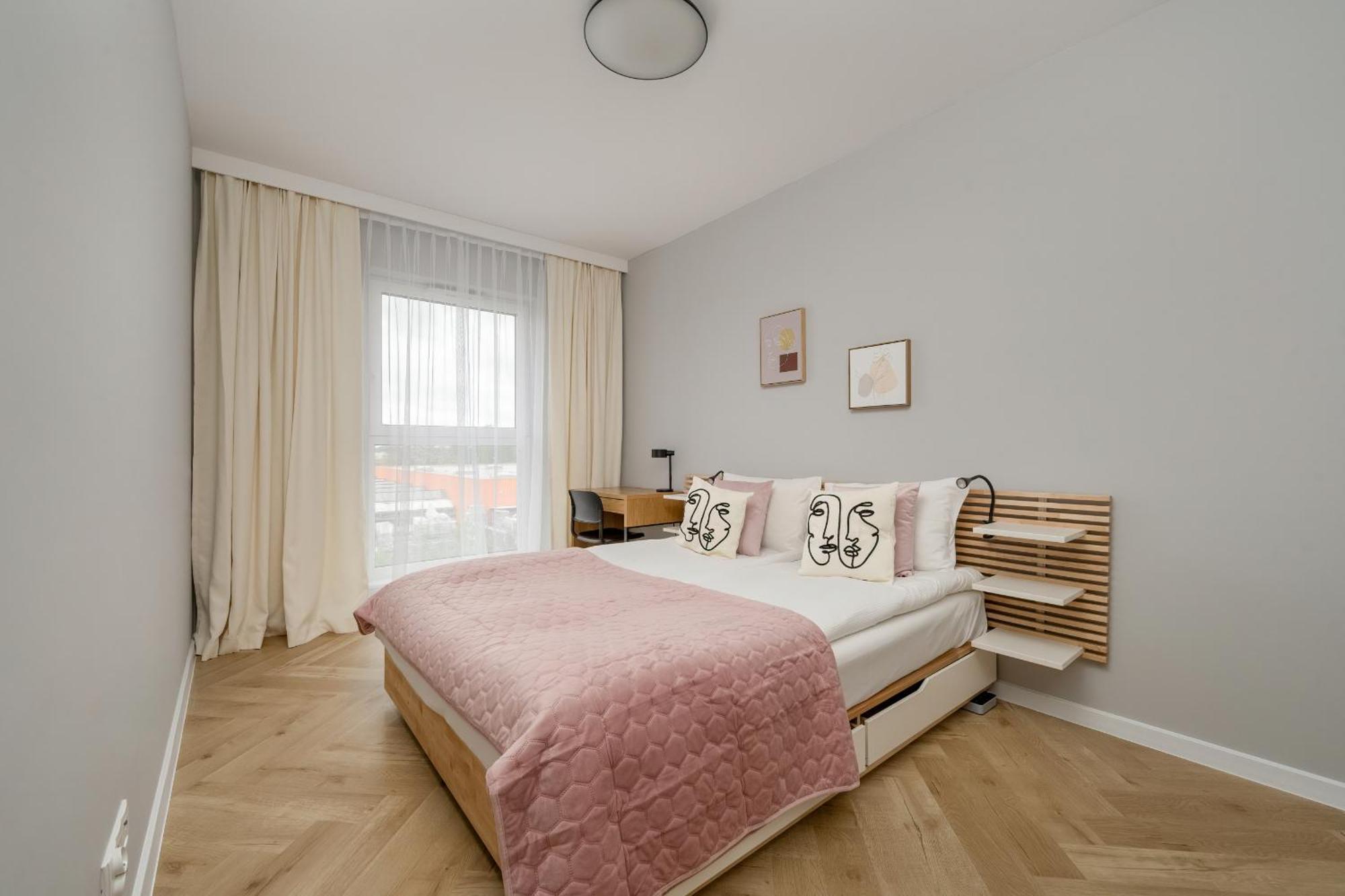 Michalczyka Stylish Apartment With Parking In The City Center Of Wroclaw By Noclegi Renters 외부 사진